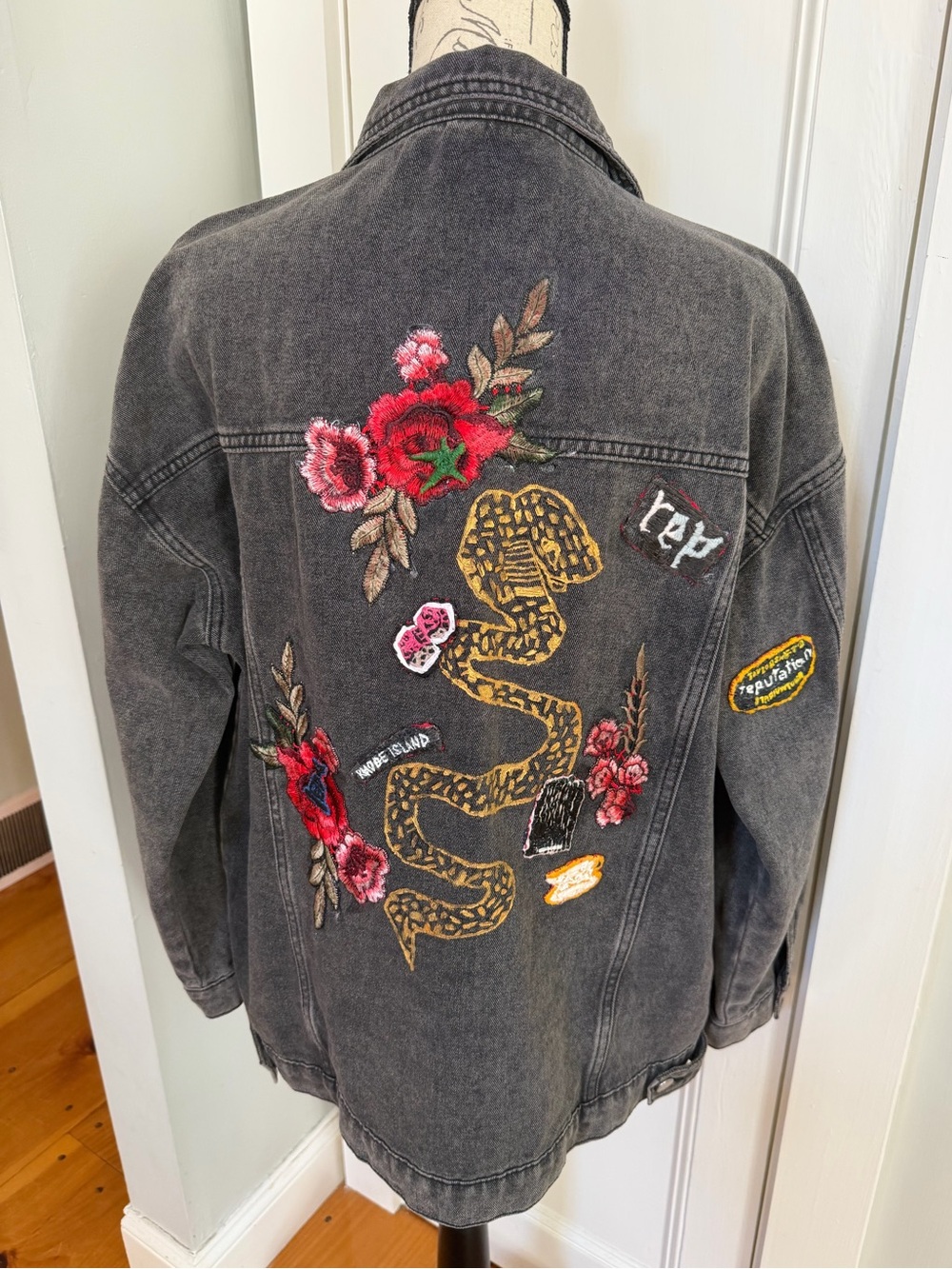 Custom Made Taylor Swift "Eras Tour" Jean Jacket. Women's Size: L. - Picture 7 of 14